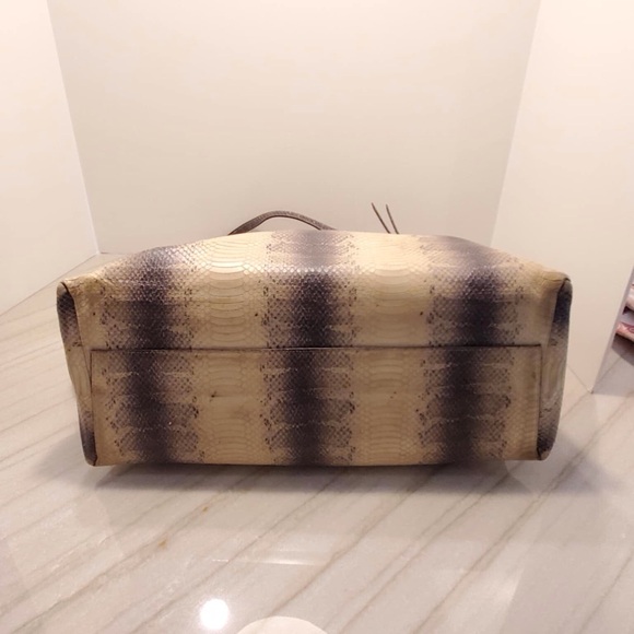 RARE $1,600 Coach Borough Bag in Exotic Embossed Python & Glovetanned Leather - Picture 7 of 15